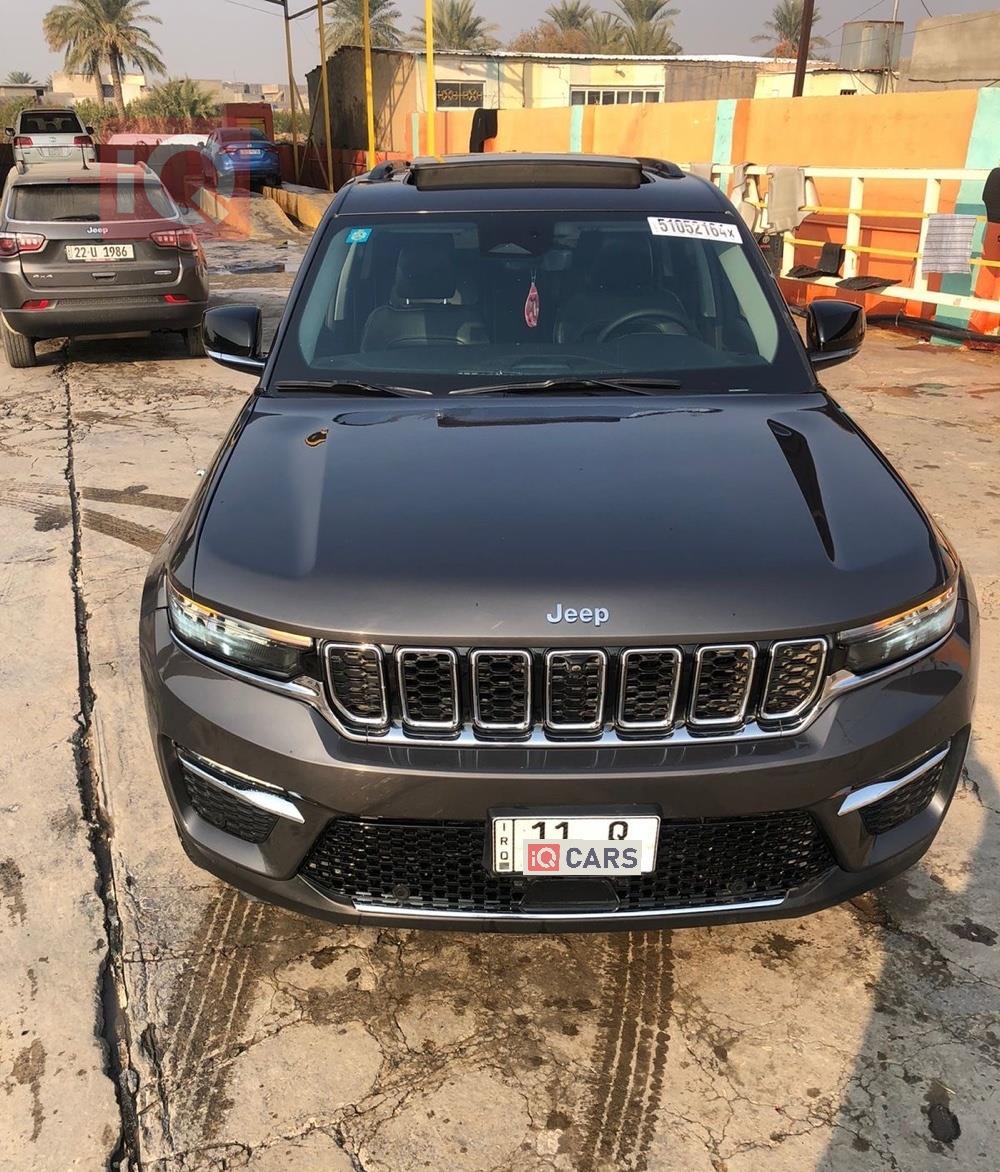 جیپ گراند شیرۆکی